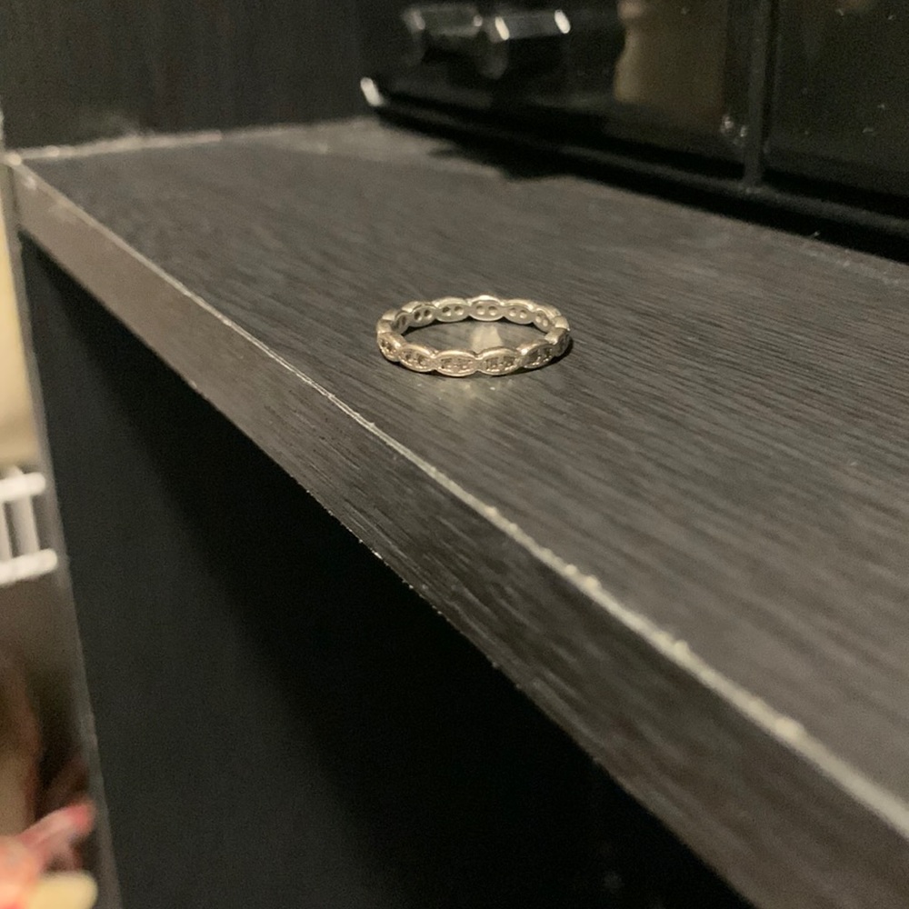 Silver pandora ring